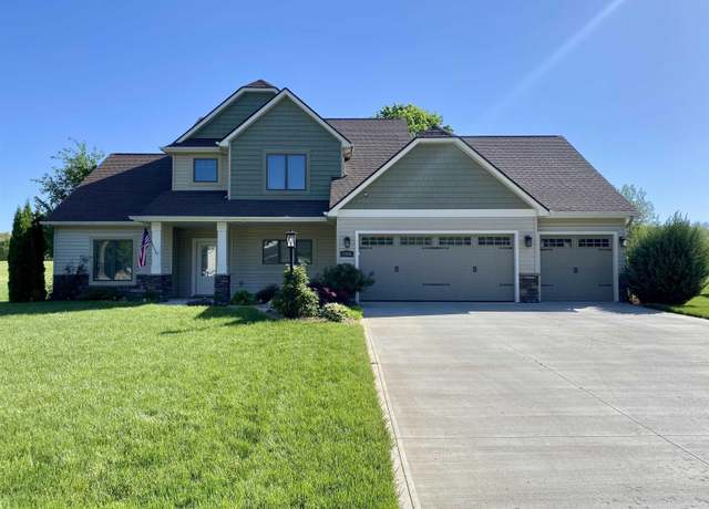 Property at 7828 E Cherokee Rd, Syracuse, IN 46567, 3 beds, 2.5 baths