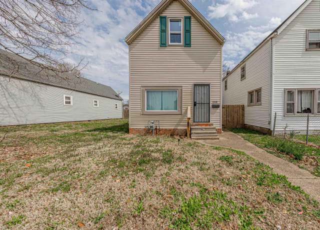 Property at 1115 N Elliott St, Evansville, IN 47711, 3 beds, 1 bath