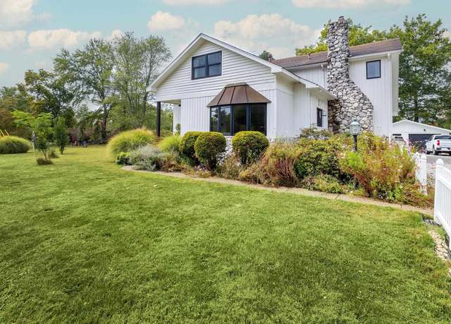 Property at 12520 Browning Rd, Evansville, IN 47725, 4 beds, 2.5 baths