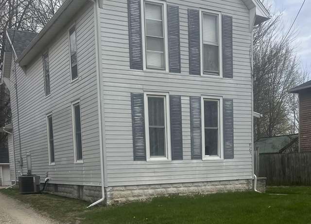 Property at 928 Division St, Huntington, IN 46750, 3 beds, 2 baths