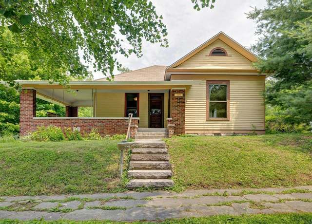 Property at 325 S Jackson St, Bloomington, IN 47403, 3 beds, 1 bath