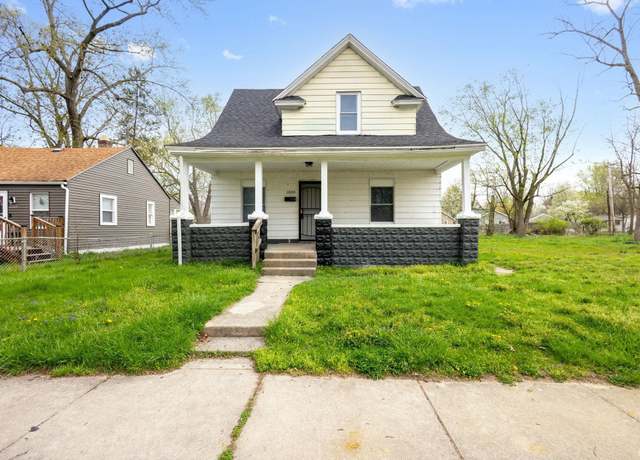 Property at 1105 Queen St, South Bend, IN 46616, 3 beds, 1.5 baths