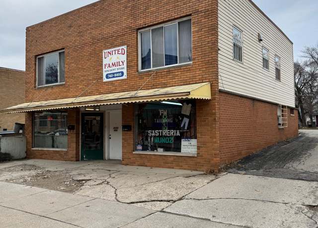 Property at 3530 S Calhoun St, Fort Wayne, IN 46807, 2 beds, 2 baths