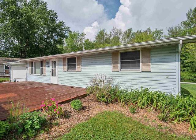 Property at 11393 NE Wawasee Dr, Syracuse, IN 46567, 3 beds, 1.5 baths