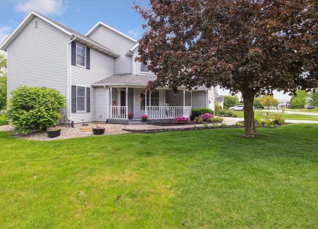Property at 1407 Stone Trl, South Bend, IN 46614, 3 beds, 2.5 baths