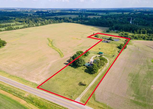 Property at 2120 E State Road 26, Hartford City, IN 47348, 4 beds, 1 bath
