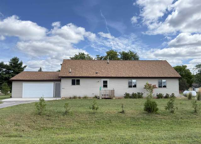 Property at 9945 W Myers Ct, Angola, IN 46703, 4 beds, 2 baths