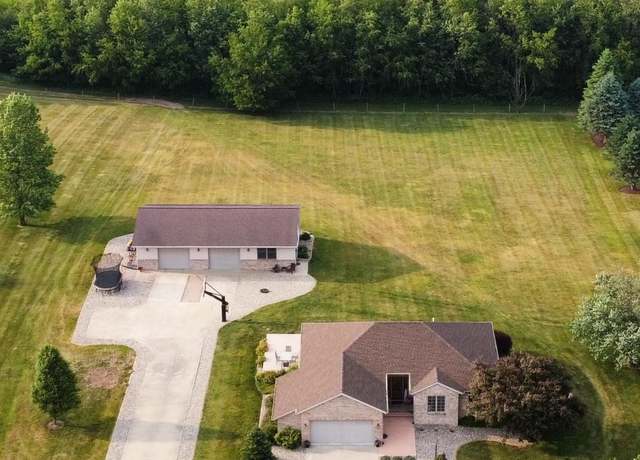 Property at 360 E 350 Rd N, Warsaw, IN 46582, 3 beds, 3 baths