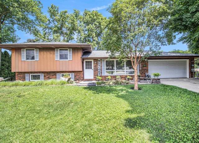 Property at 22909 Catalpa Ct, Goshen, IN 46528, 4 beds, 2 baths