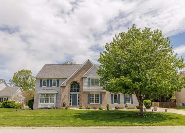 Property at 60526 Woodstock Dr, South Bend, IN 46614, 4 beds, 2.5 baths