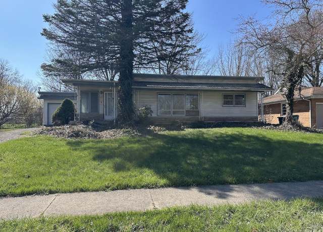Property at 1501 Lafayette St, Valparaiso, IN 46383, 3 beds, 2 baths