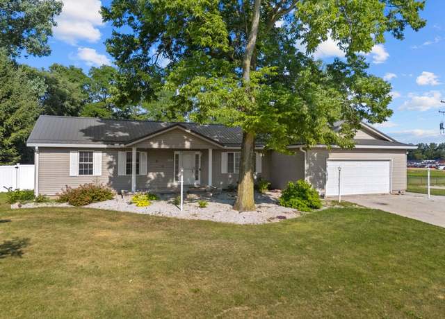 Property at 604 Austin Dr, Warsaw, IN 46580, 5 beds, 3 baths