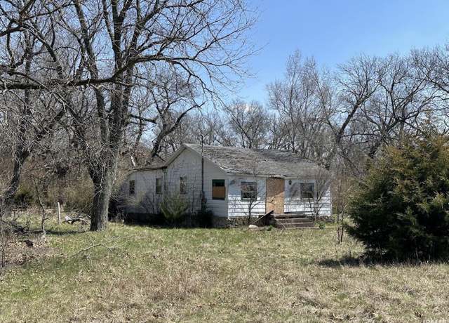 Property at 7378 N State Road 39, Winamac, IN 46996, 2 beds, 1.5 baths