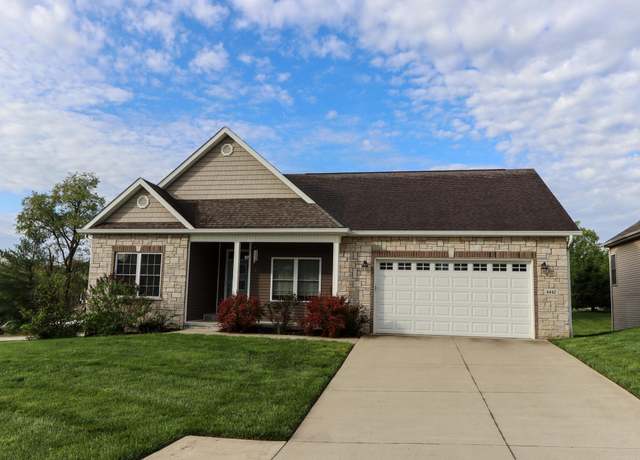 Property at 4442 S Carberry Ct, Bloomington, IN 47401, 3 beds, 3.5 baths