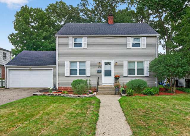 Property at 210 S Hawthorne Dr, South Bend, IN 46617, 4 beds, 2.5 baths