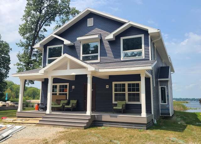 Property at 12967 N Eastshore Dr, Syracuse, IN 46567, 6 beds, 5 baths