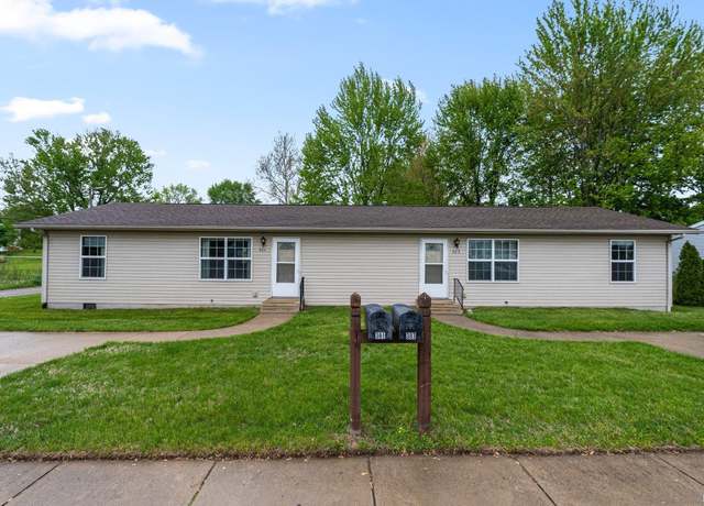 Property at 301 & 303 E Keith St, Pierceton, IN 46562, 4 beds, 2 baths