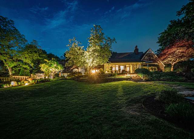 Property at 703 Pfeiffer Rd, Evansville, IN 47711, 5 beds, 5.5 baths
