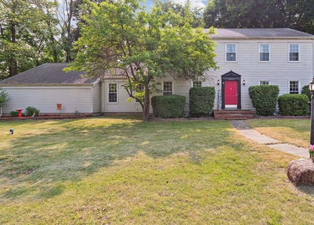 Property at 52875 Brookdale Dr, South Bend, IN 46637, 5 beds, 3 baths