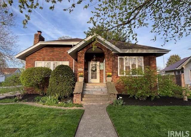 Property at 107 N Jackson Ave, Fowler, IN 47944, 4 beds, 2 baths