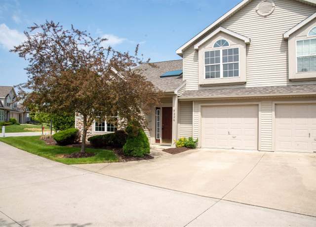 Property at 5426 Thornbriar Ln, Fort Wayne, IN 46835, 2 beds, 1.5 baths