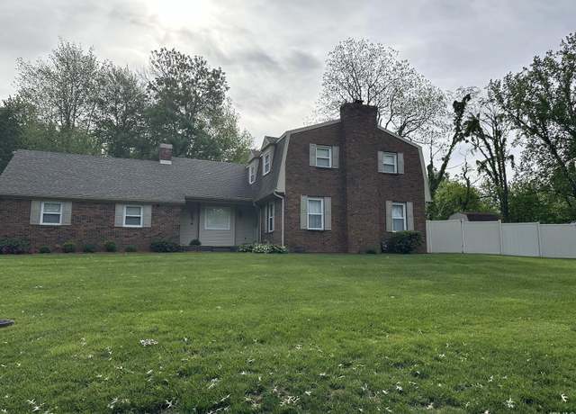 Property at 7555 Broadview Dr, Newburgh, IN 47630, 5 beds, 2.5 baths