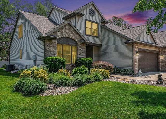 Property at 1668 Brookstone Ct, Elkhart, IN 46514, 3 beds, 2.5 baths