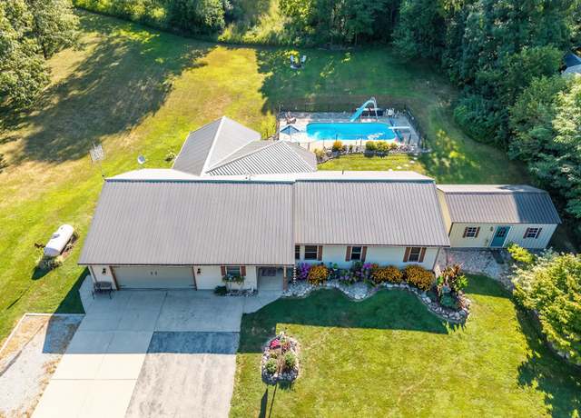Property at 4570 N 100 E, Fremont, IN 46737, 3 beds, 2 baths