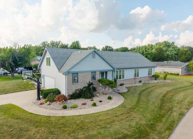 Property at 16209 Havenwood Dr, Woodburn, IN 46797, 4 beds, 2.5 baths