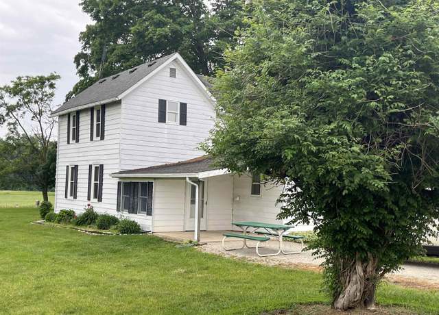 Property at 6000 W 280 S, South Whitley, IN 46787, 4 beds, 2 baths