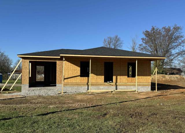 Property at 507 College Ave, Mitchell, IN 47446, 3 beds, 2 baths