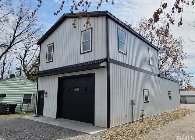Property at 511 W Boston St, Syracuse, IN 46567, 2 beds, 1.5 baths