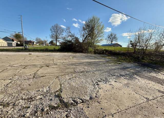 Property at 600 W Morton St, Oakland City, IN 47660