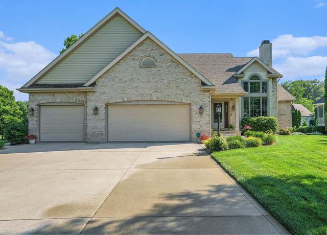 Property at 918 N Old Orchard Dr, Warsaw, IN 46580, 5 beds, 3.5 baths