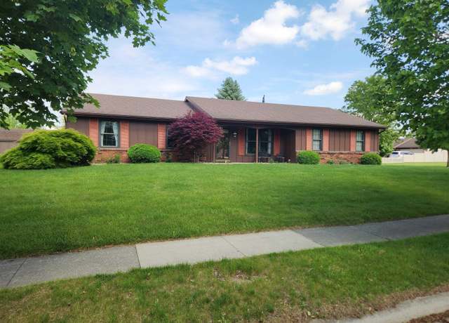 Property at 1402 Canterbury Dr, Decatur, IN 46733, 3 beds, 2 baths