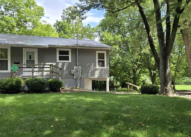 Property at 316 S Market St, North Manchester, IN 46962, 3 beds, 1 bath