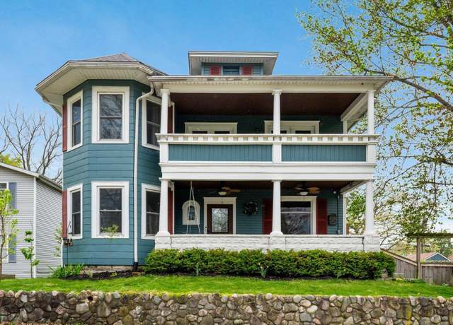 Property at 106 13th St, Winona Lake, IN 46590, 7 beds, 5 baths