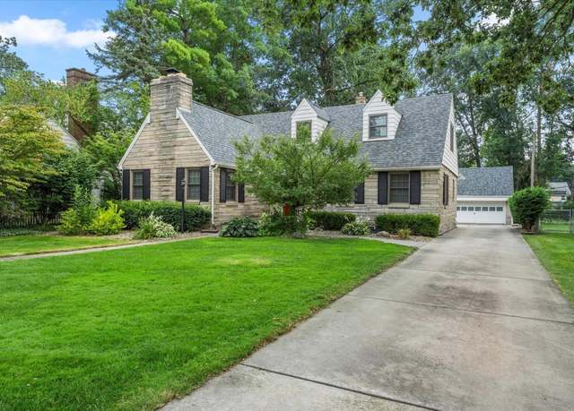 Property at 1410 E Wayne St, South Bend, IN 46615, 3 beds, 2 baths
