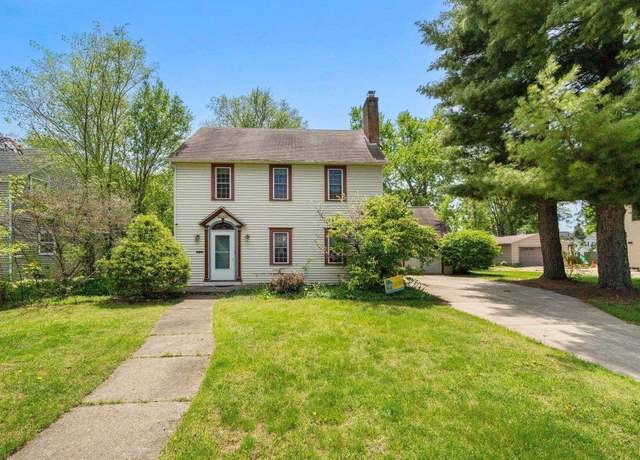 Property at 1602 Cedar St, South Bend, IN 46617, 3 beds, 2.5 baths