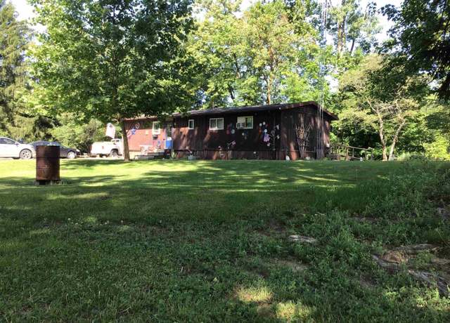 Property at 2338 E Tanner Ln, Winamac, IN 46996, 5 beds, 2 baths