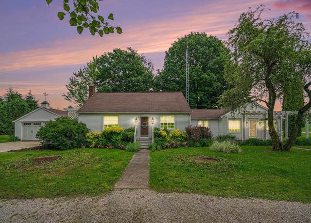 Property at 9020 N 500 E, Syracuse, IN 46567, 4 beds, 3 baths