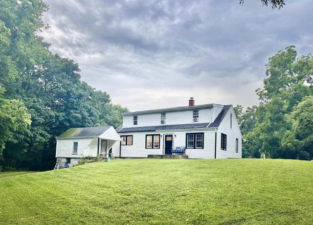 Property at 4411 Grandview Dr, Logansport, IN 46947, 5 beds, 2 baths