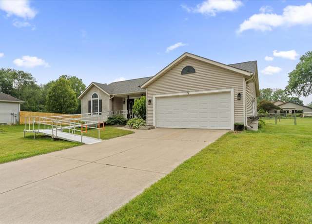 Property at 25651 Cypress Ct, Elkhart, IN 46517, 3 beds, 2 baths