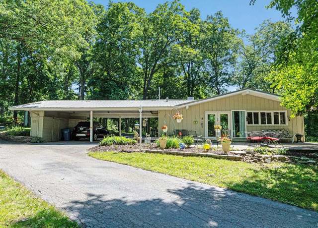 Property at 8127 E US 33 Hwy, Churubusco, IN 46723, 3 beds, 2 baths