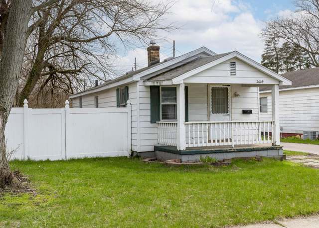 Property at 2609 Milburn Blvd, Mishawaka, IN 46544, 2 beds, 1 bath