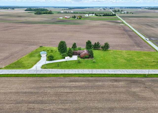 Property at 2090 S Warren Rd, Huntington, IN 46750, 4 beds, 3.5 baths