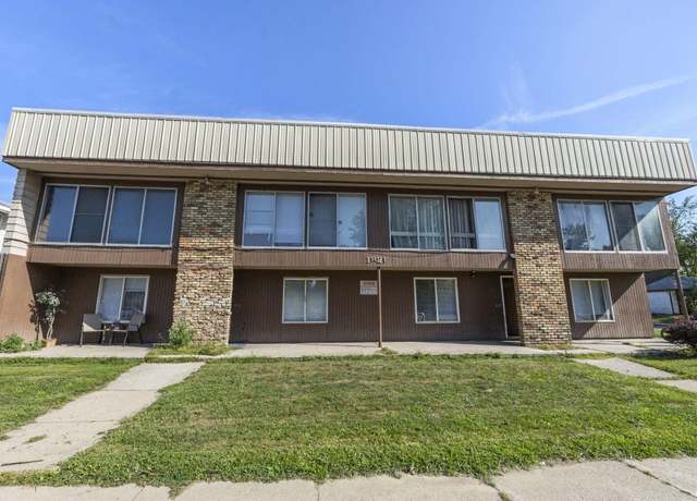 Property at 1821 E Pontiac St, Fort Wayne, IN 46803, 8 beds, 8 baths