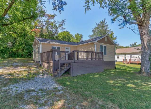 Property at 507 S Bosse Ave, Evansville, IN 47712, 3 beds, 1.5 baths