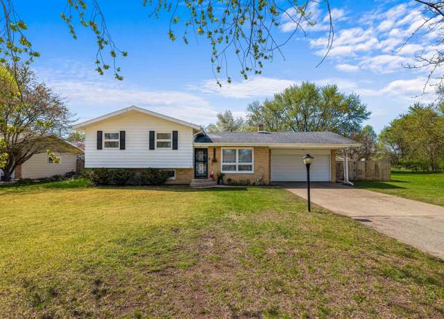 Property at 3103 Superior St, Elkhart, IN 46516, 3 beds, 1.5 baths
