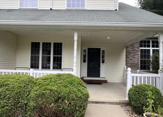 Property at 1009 E Marie Ln, Bloomington, IN 47401, 4 beds, 2.5 baths